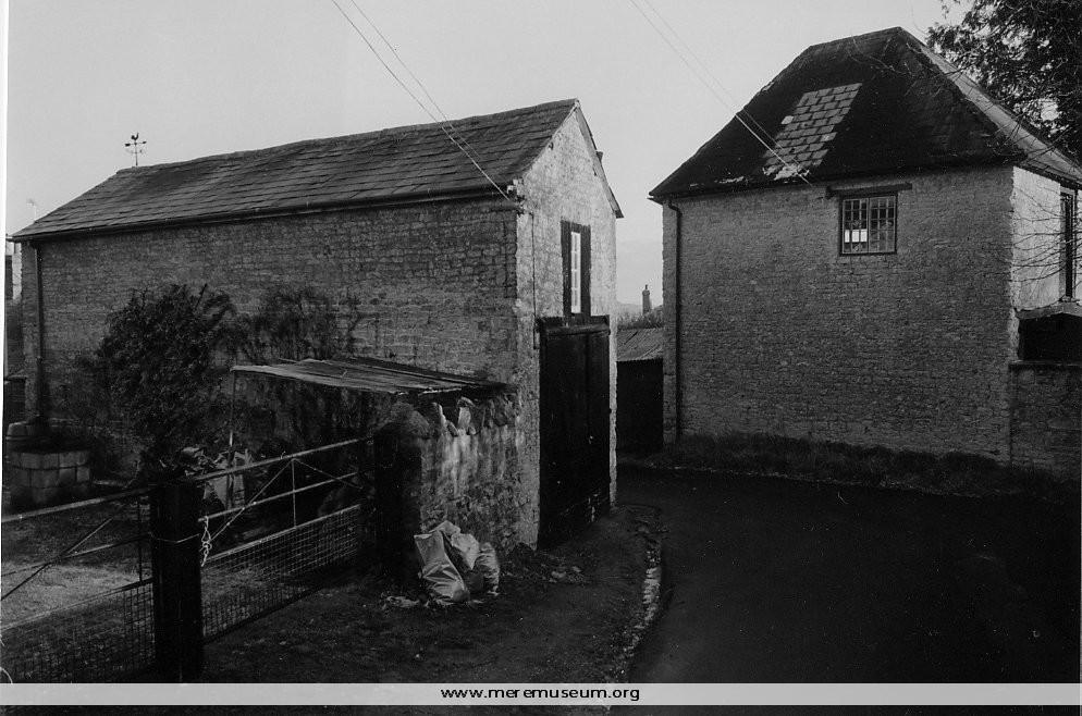 MEREM:2001.536 paper Main Image for MEREM:2001.536